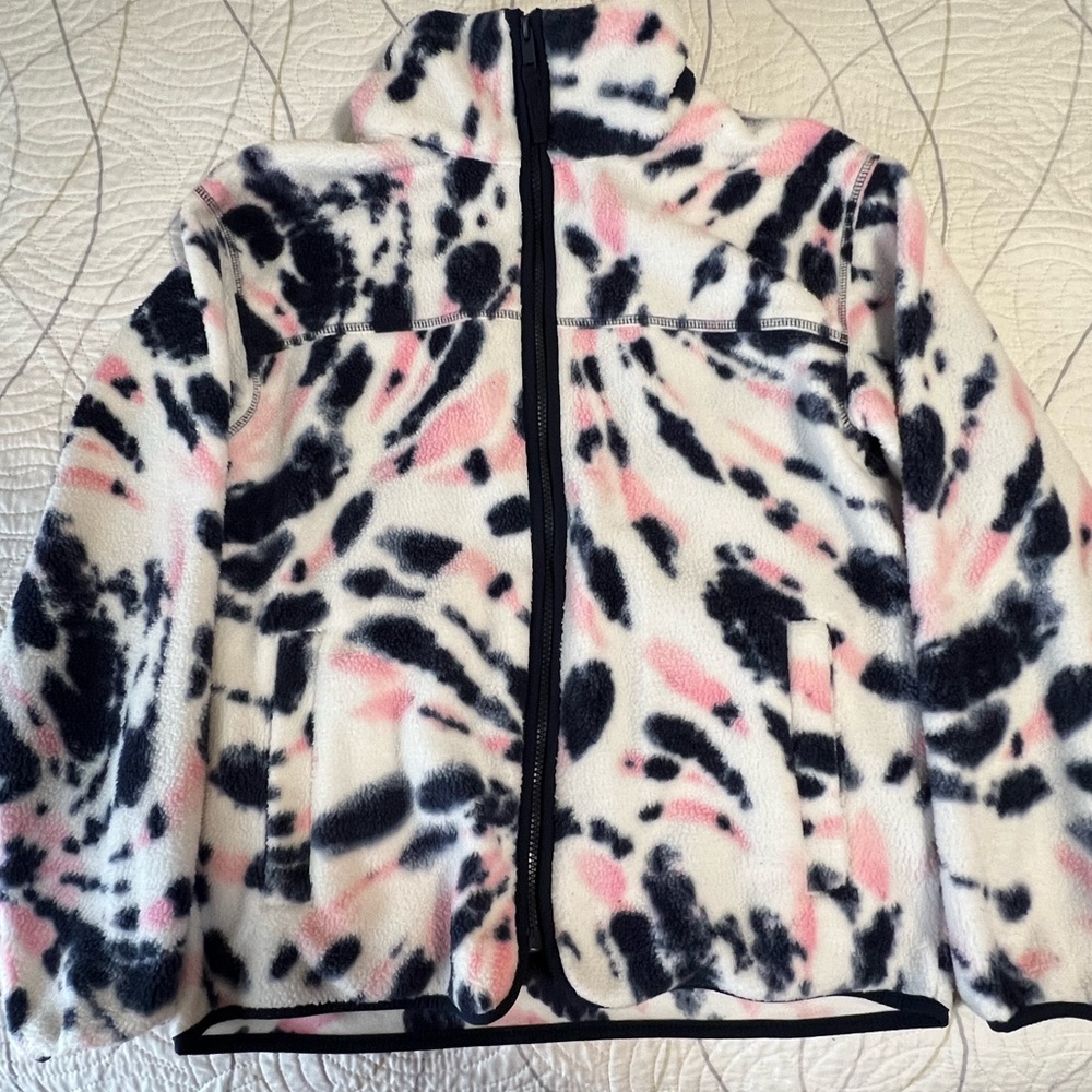 Gap, size S, doesn’t run big, tie dye colors blue and pink.